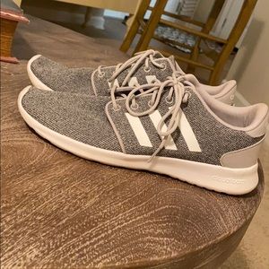 Cloud foam Adidas tennis shoes